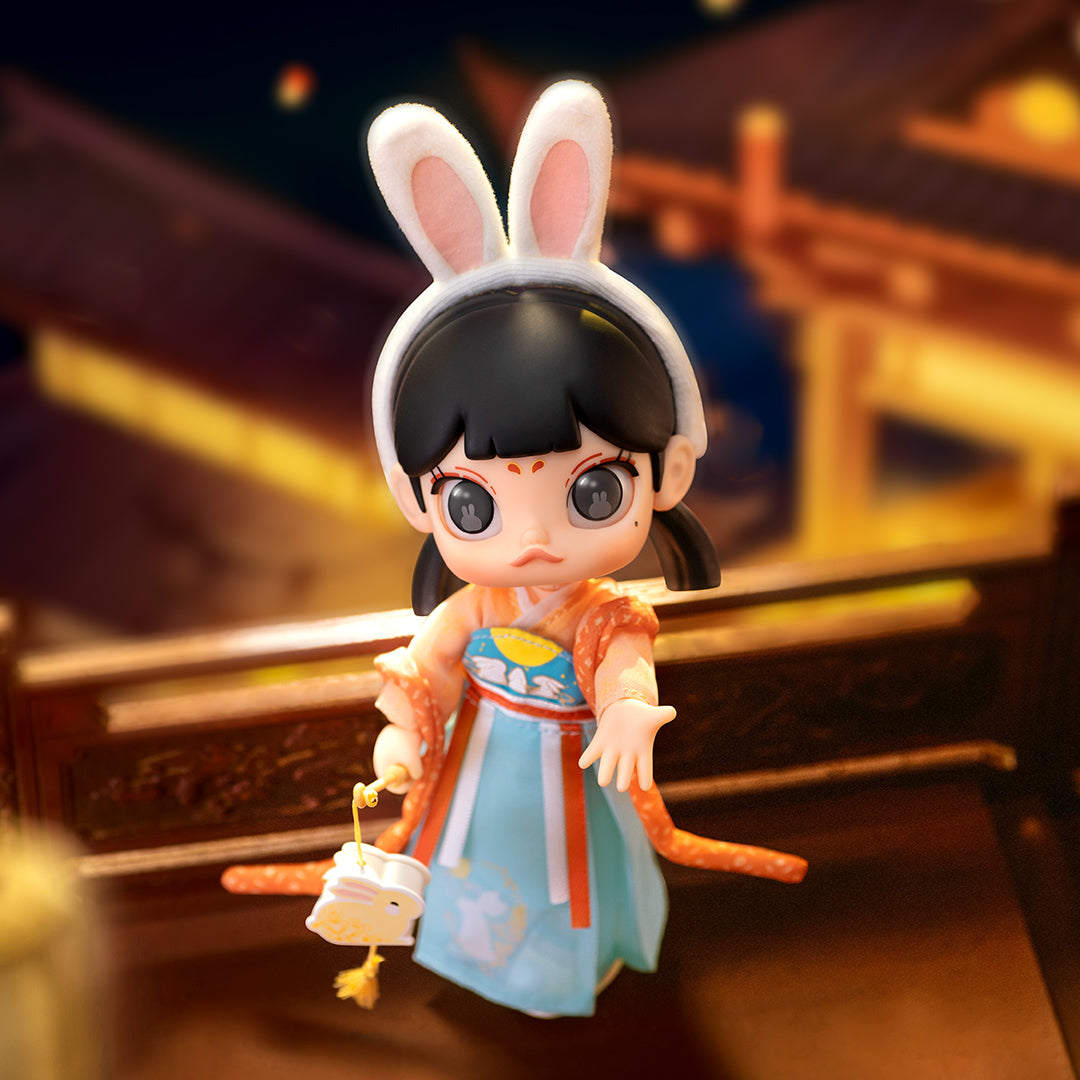 MOLLY Lantern Show Action Figure – TOYSEZ