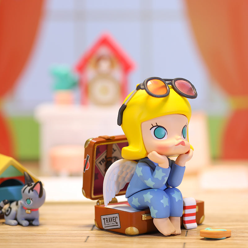 POP MART MOLLY Keen On Travelling 100% Figurine – POP MART AUSTRALIA